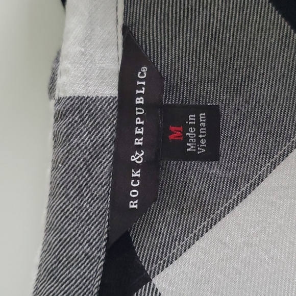 Rock & Republic button down shirt - Picture 4 of 4